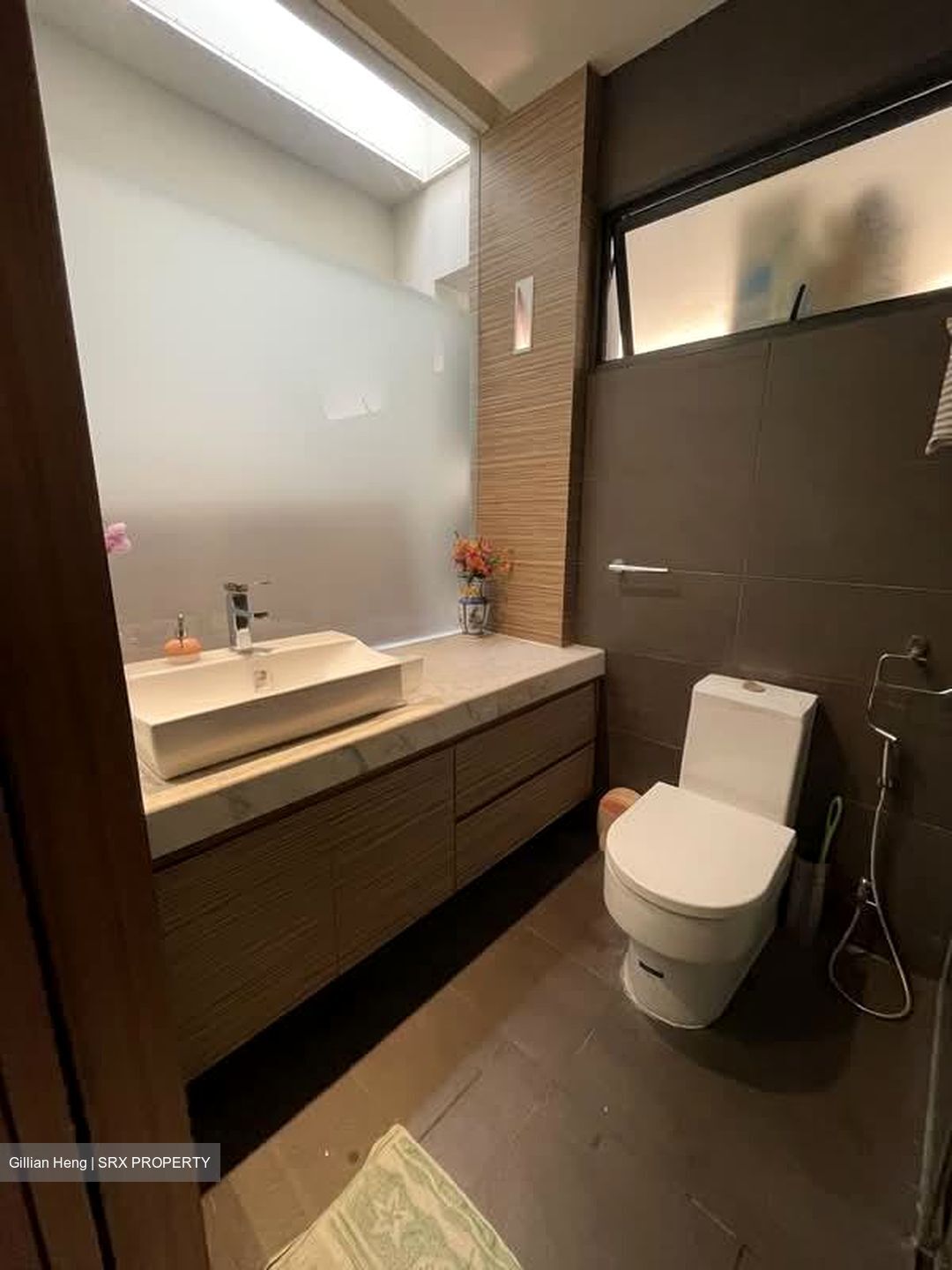 Eng Kong Place (D21), Terrace #529440571